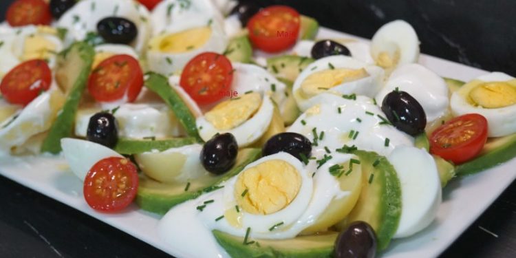 Ensalada de aguacate y patatas